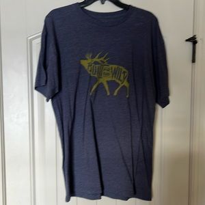 Men’s Large Yeti “Built For The Wild” T Shirt